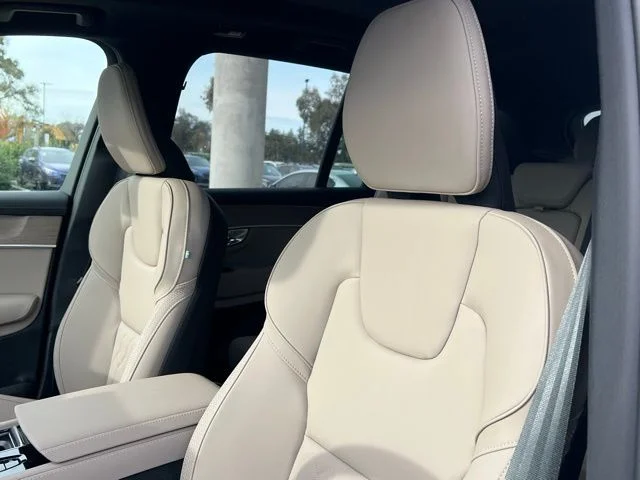 2026 Volvo XC90 Plus - Photo 19