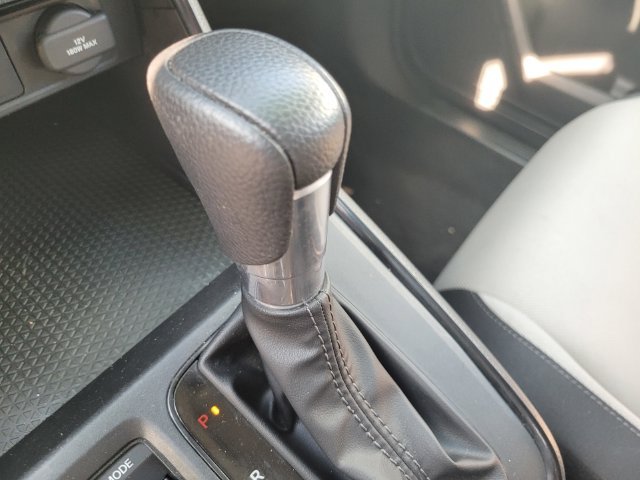 Used 2025  Honda LX image 20