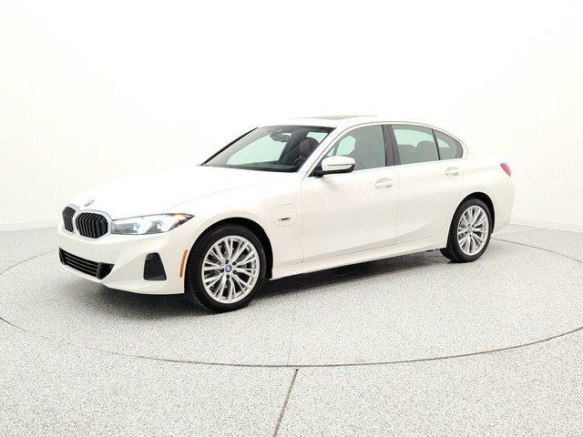 2023 BMW 3 Series 330e Plug-In Hybrid