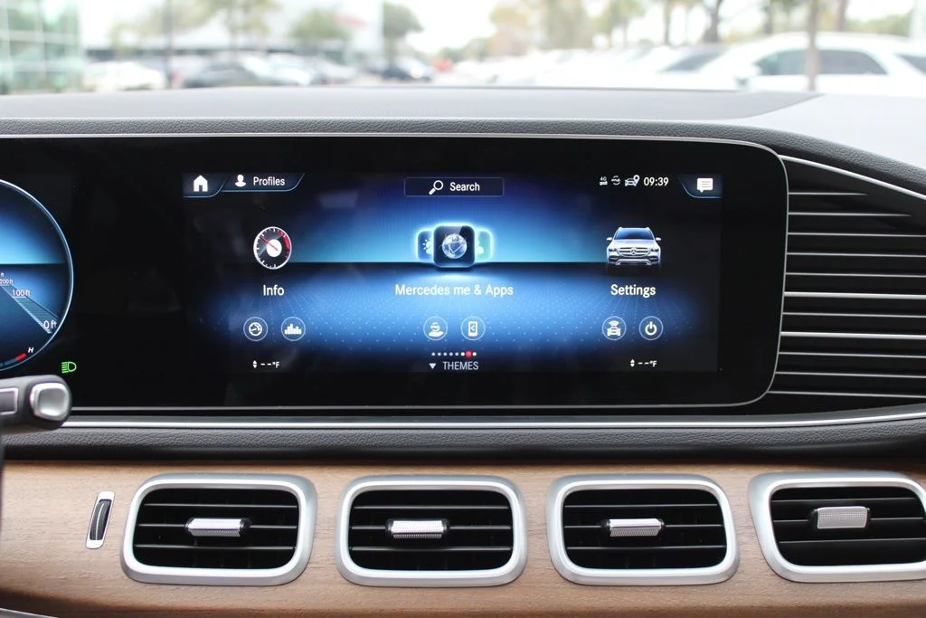 Certified Used 2021  Mercedes-Benz GLE 350 image 18