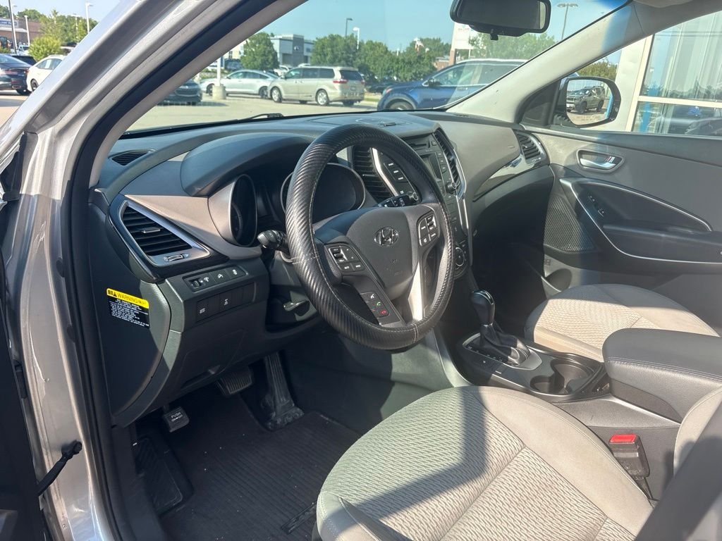 Used 2016 Iron Frost Hyundai SE image 10