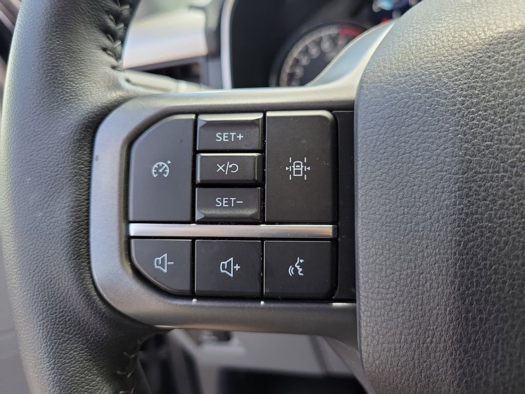 Used 2022 Blue Ford XLT image 19