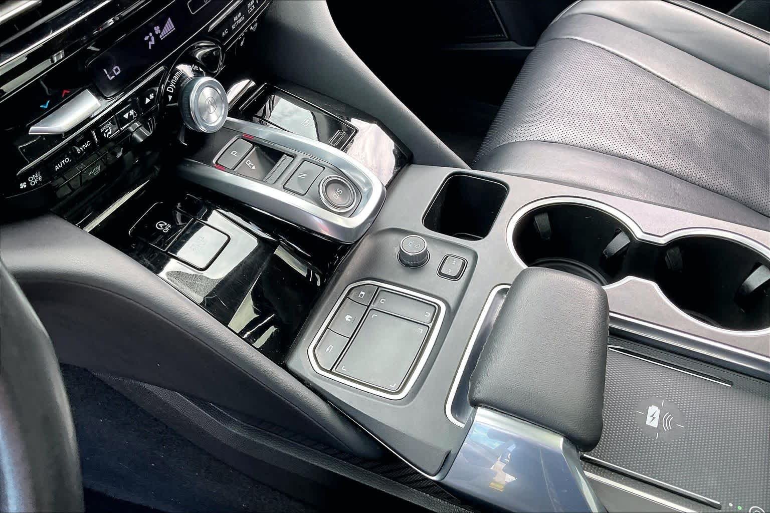 Used 2024 Liquid Carbon Metallic Acura w/Technology Package image 16