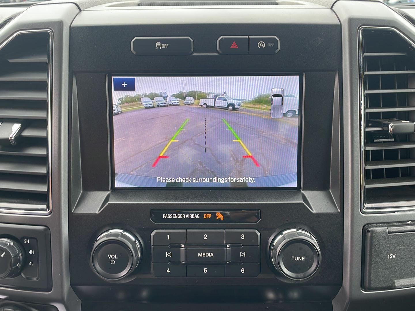 Used 2020 Oxford White Ford XLT image 27