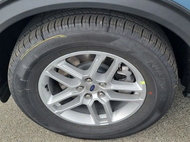 Used 2026 Vapor Blue Ford Active image 6