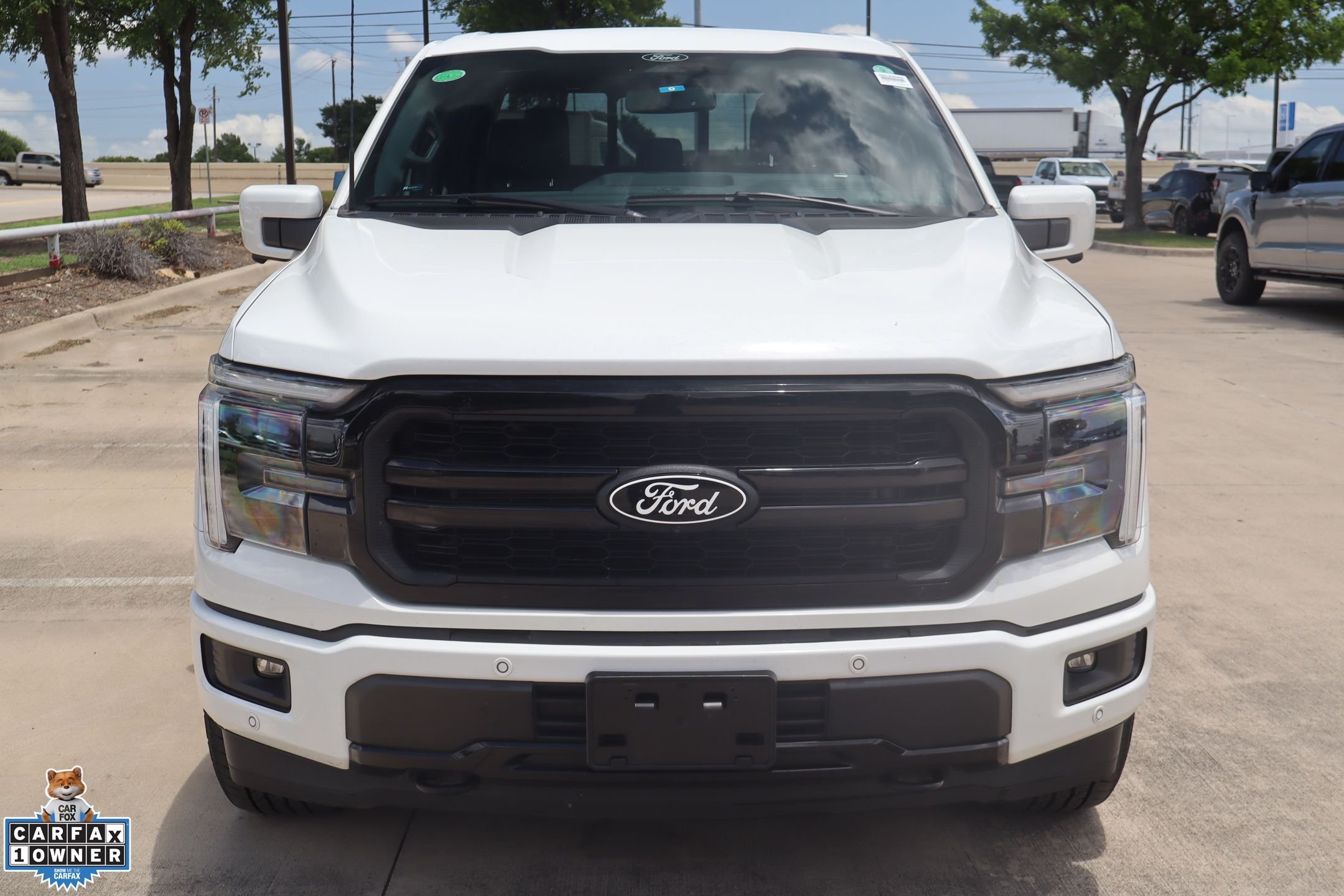 Used 2025 White Ford Lariat image 9