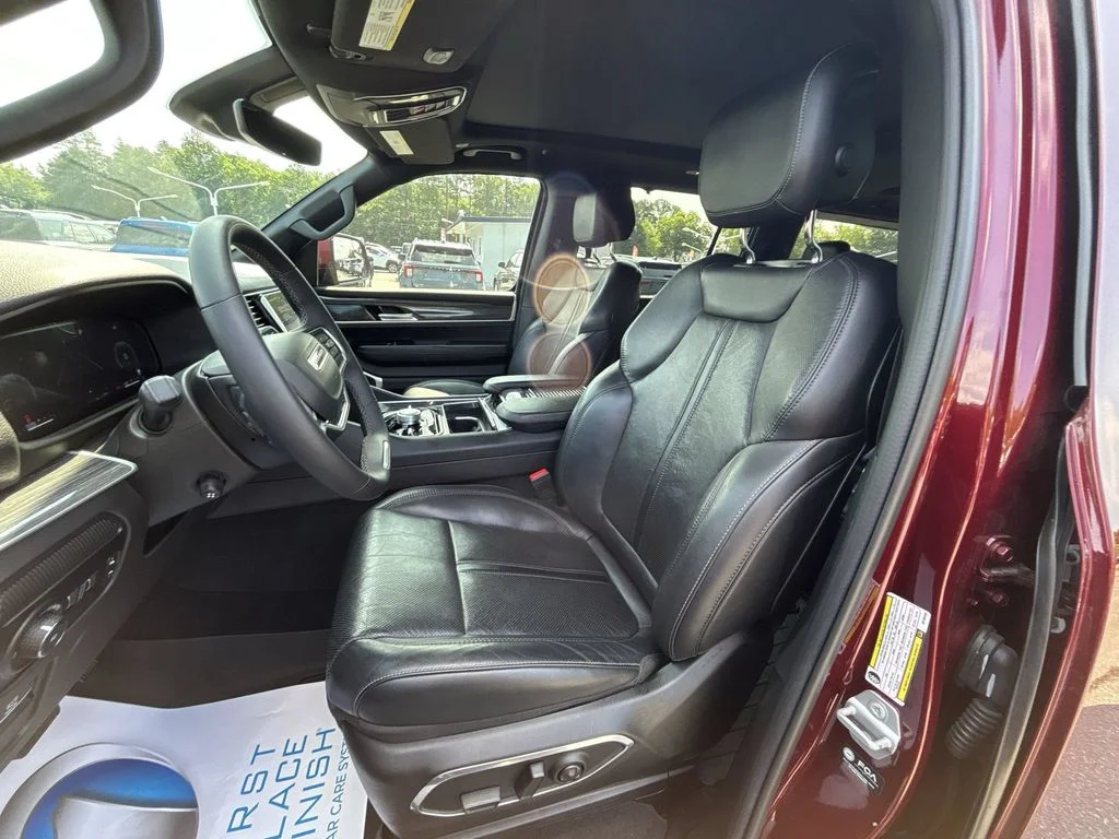 Used 2022 Red Jeep Series II image 13