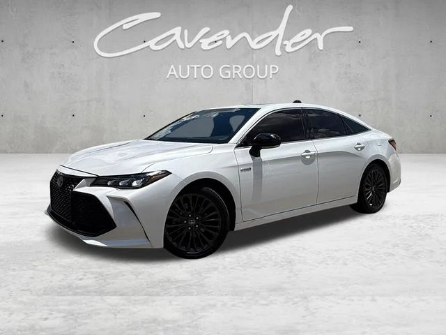 2019 Toyota Avalon Hybrid XSE