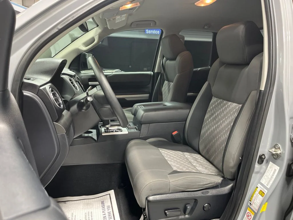 Used 2019 Gray Toyota SR5 image 12