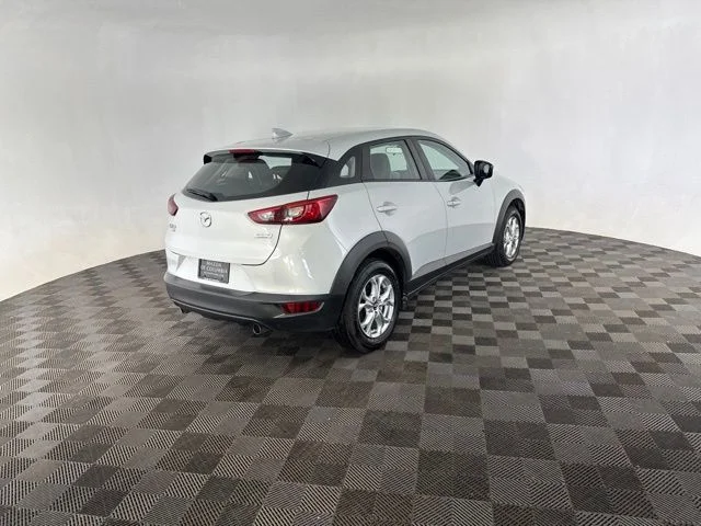Used 2016 White Mazda Touring image 5