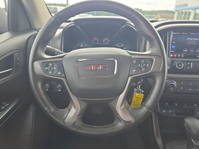 Used 2022 Onyx Black GMC AT4 - Cloth image 15