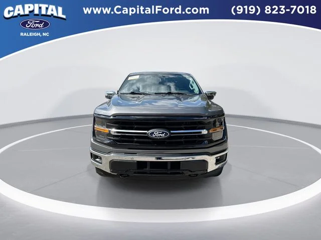 Used 2024 Gray Ford XLT image 3