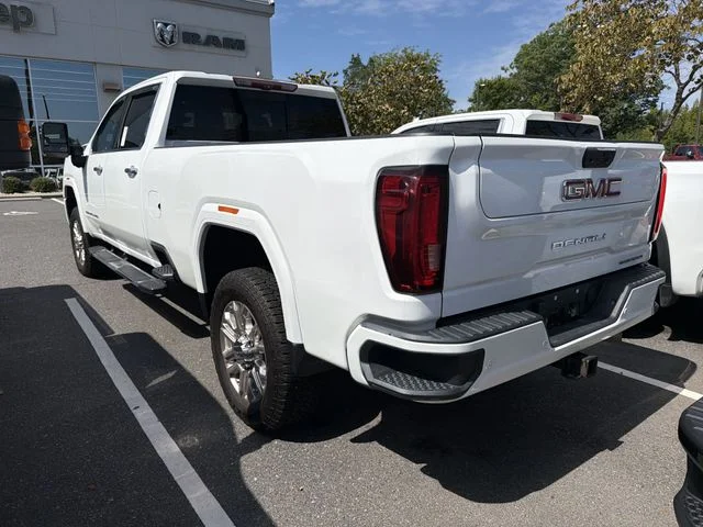 Used 2020 White GMC Denali image 4
