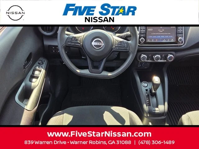 Used 2025 Gray Nissan S image 7