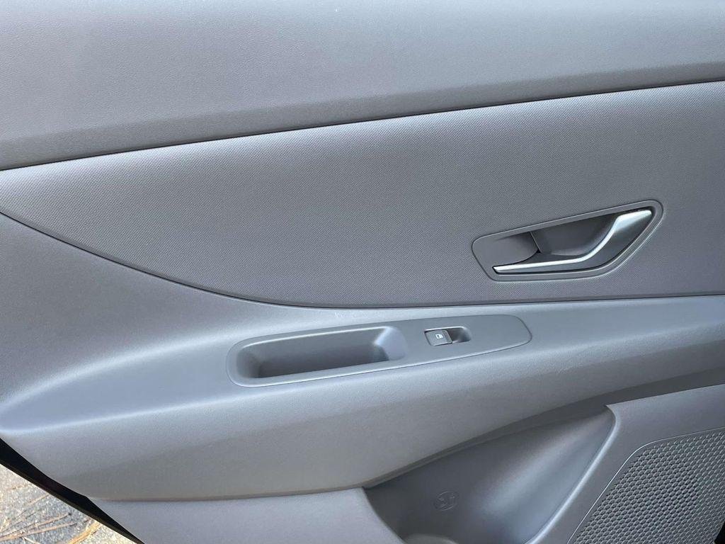New 2025 Black Hyundai SE image 9