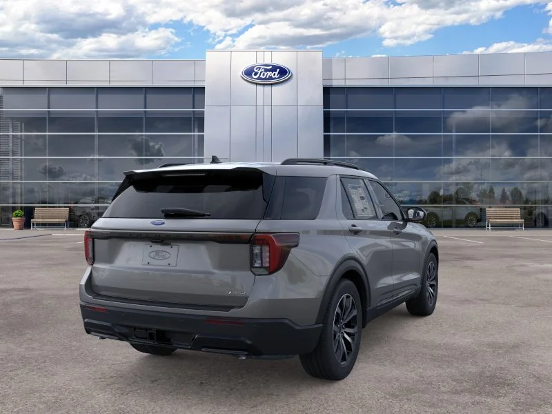 New 2026 Carbonized Gray Metallic Ford ST-Line image 21