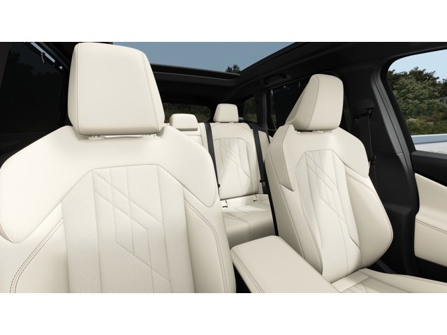 New 2026 Mineral White Metallic BMW  image 11