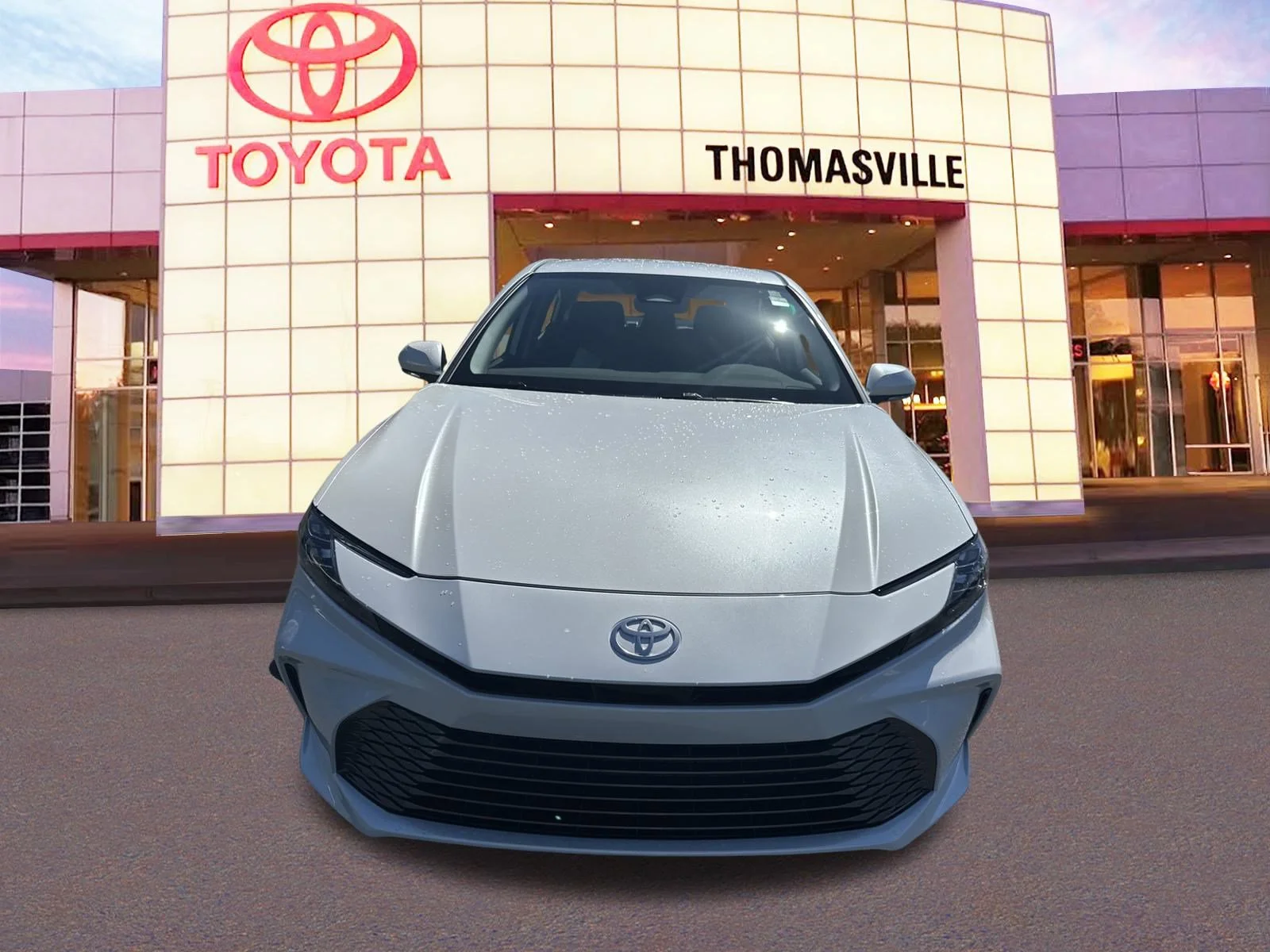 Used 2025  Toyota  image 2