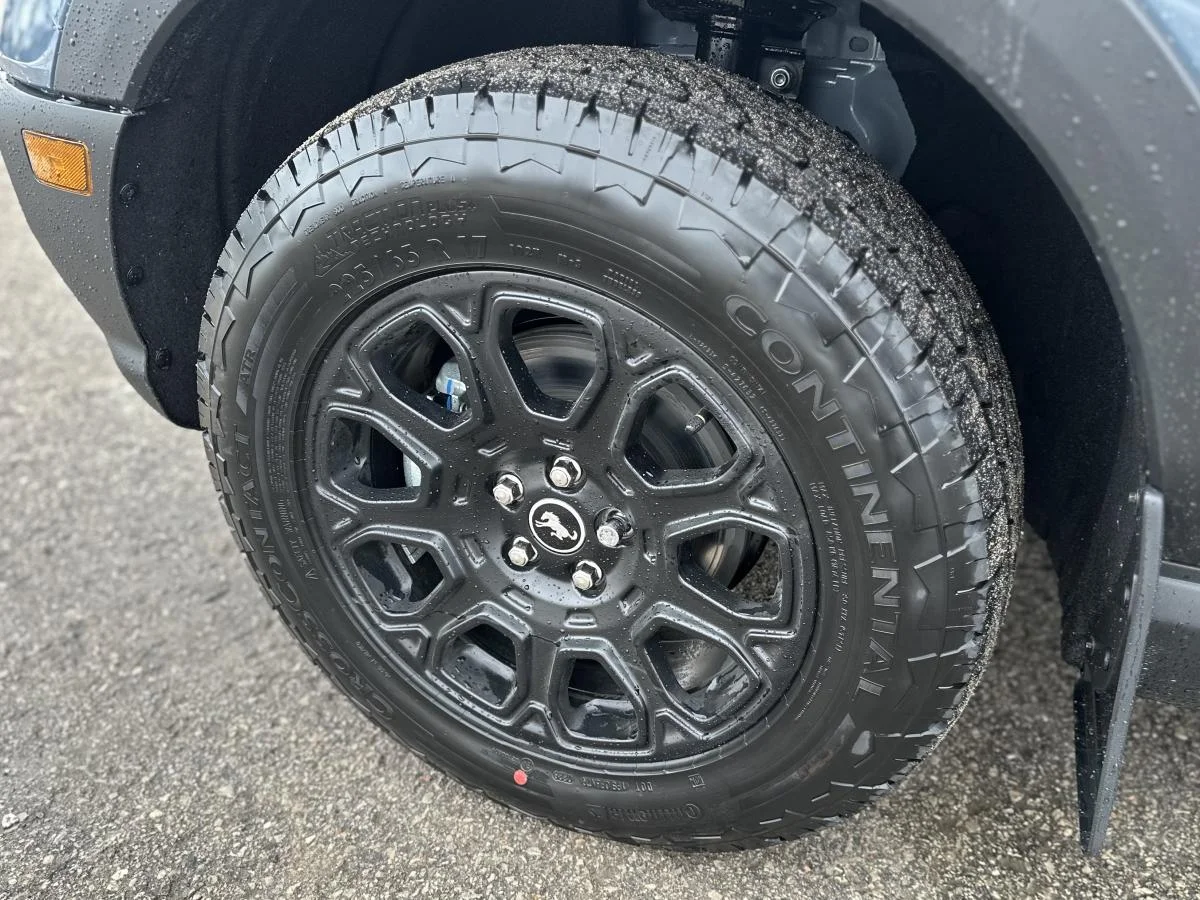 New 2026 Grey Ford Badlands image 9