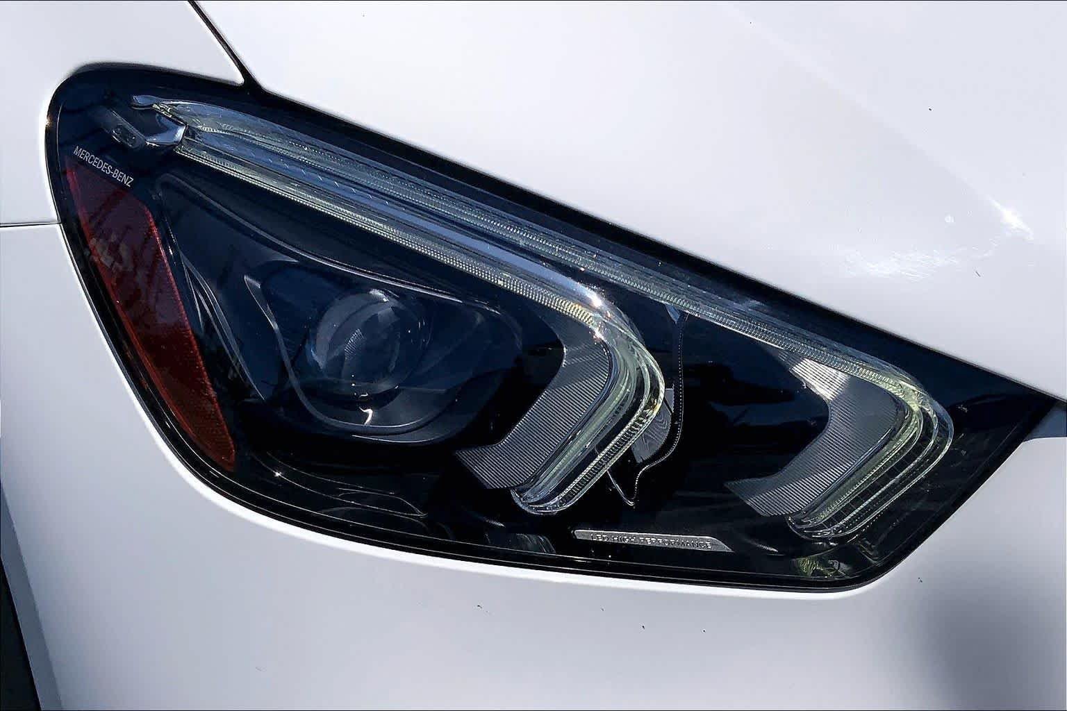 Used 2022 Polar White Mercedes-Benz GLE 350 image 27