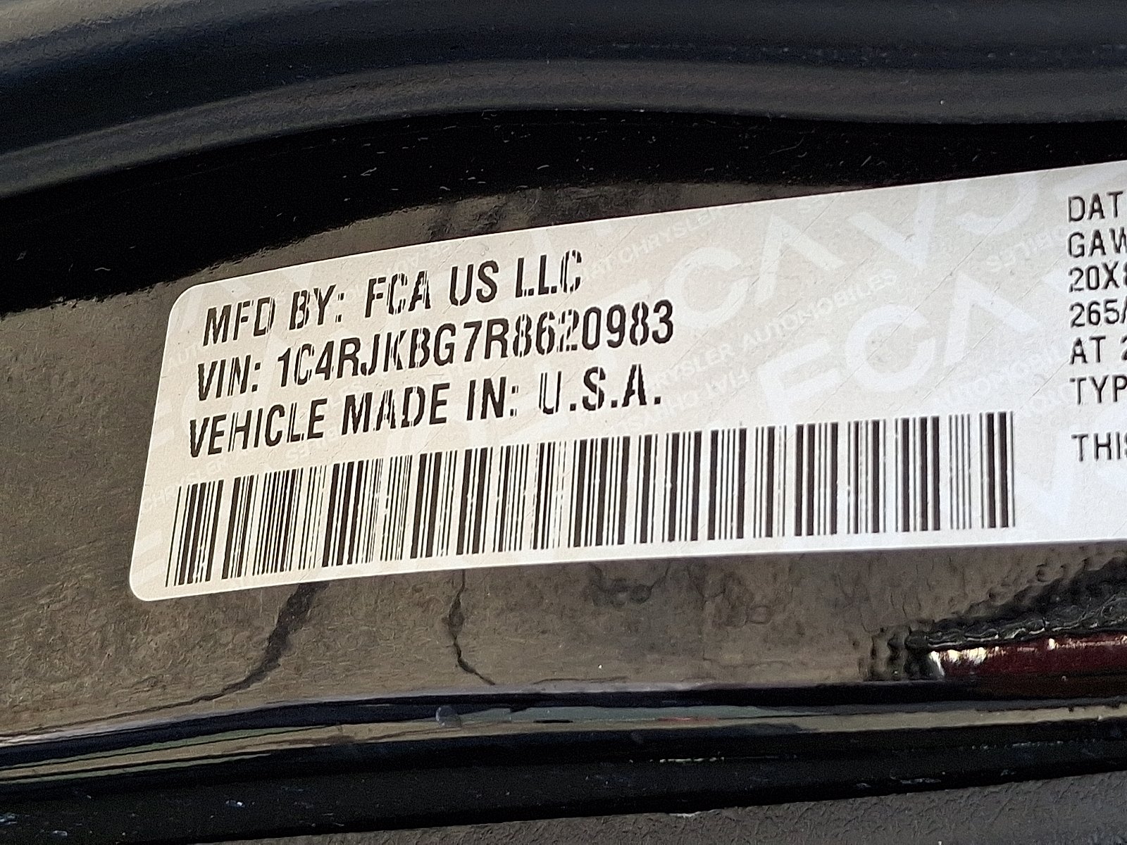 Certified Used 2024 Diamond Black Crystal Pearlcoat Jeep Limited 4x4 image 25