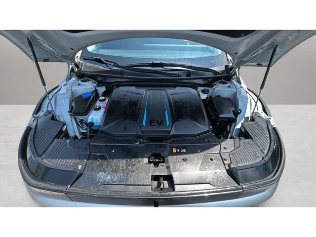 Used 2023 Gray Hyundai SEL image 32