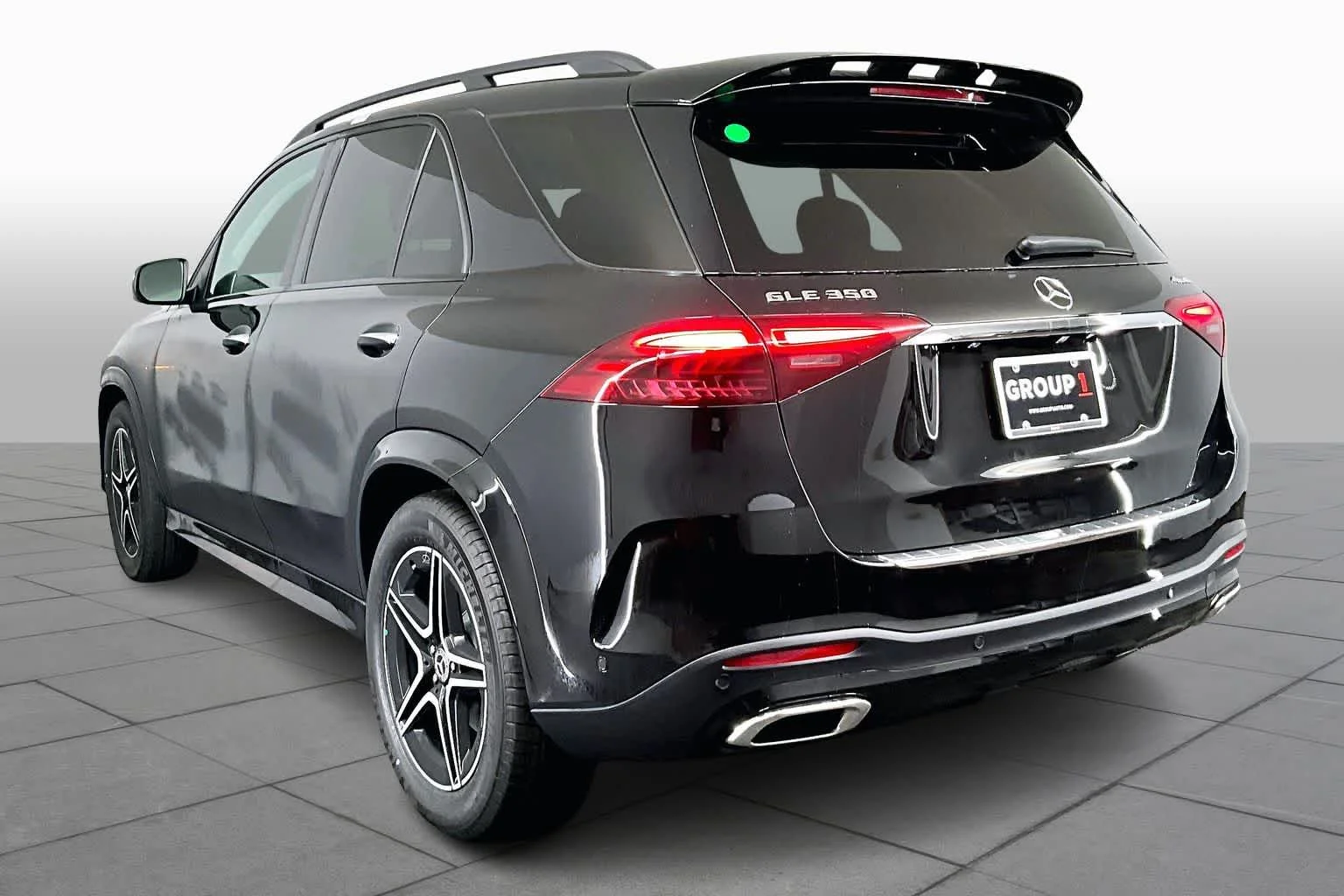New 2026 Obsidian Black Metallic Mercedes-Benz GLE 350 image 4