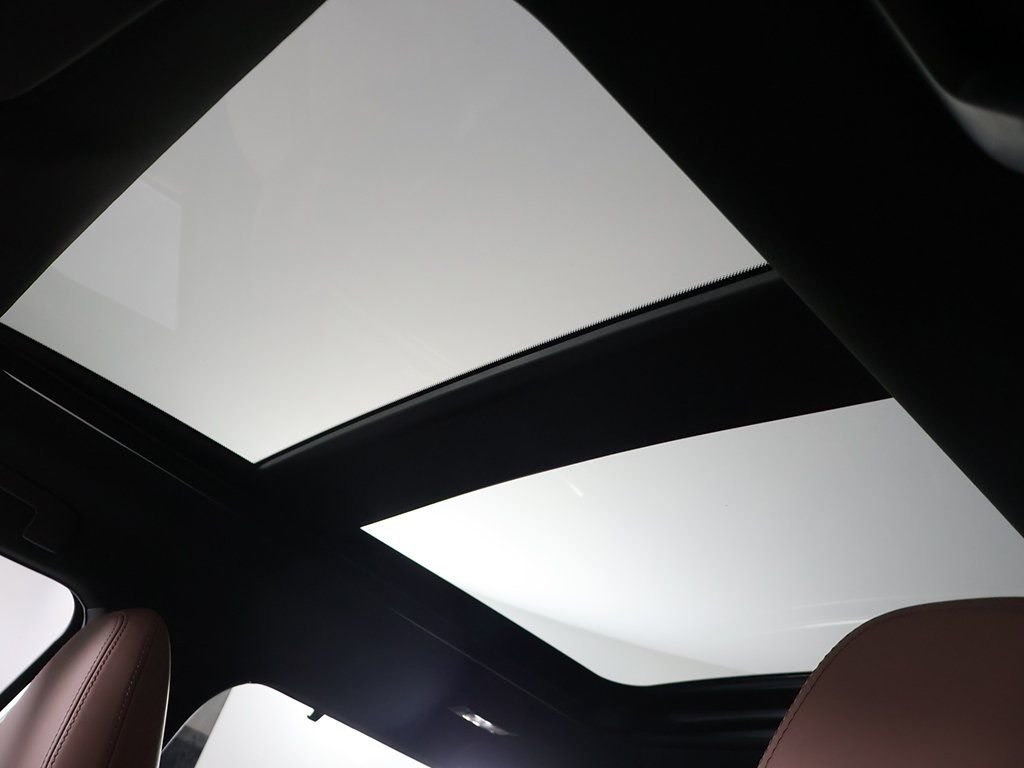 New 2025 Gray Mitsubishi SEL image 26