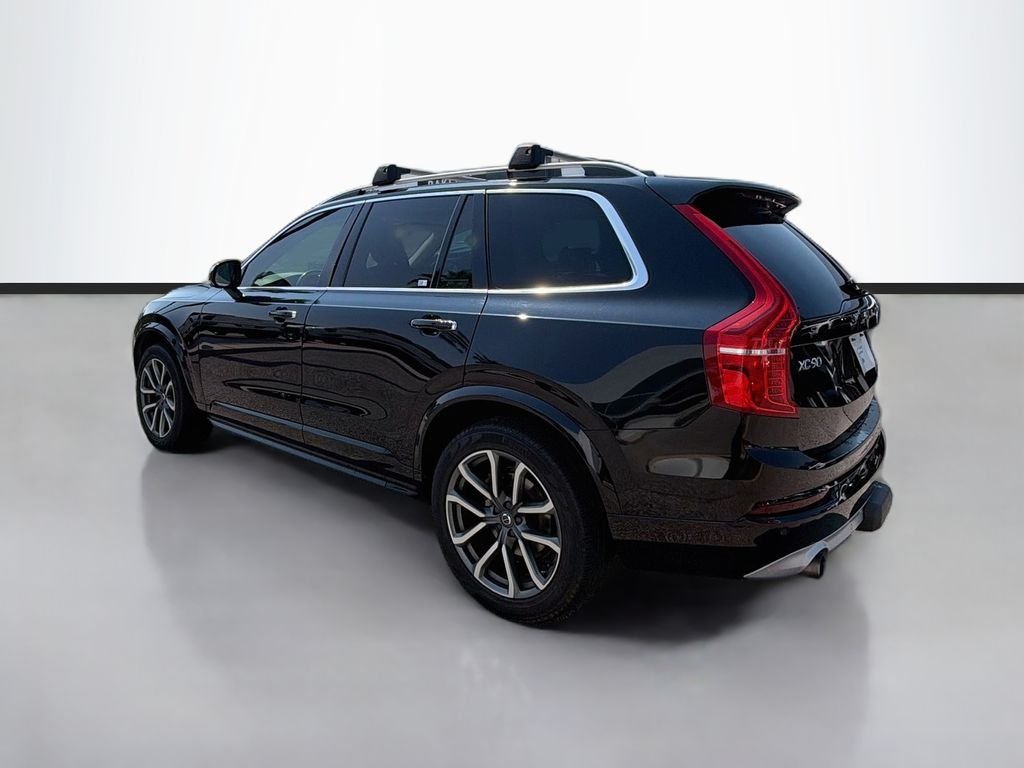 Used 2019 Black Volvo T5 Momentum image 7