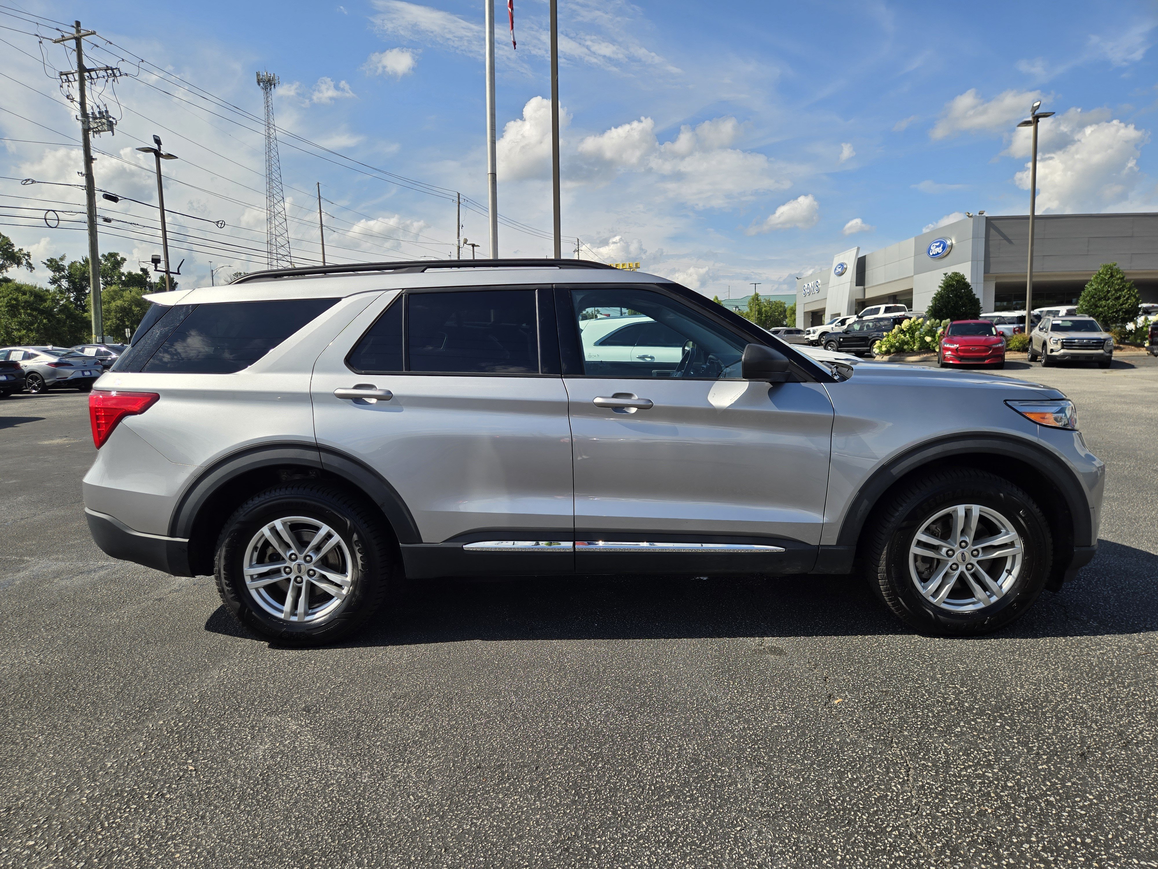 Certified Used 2023 Silver Metallic Ford XLT image 6