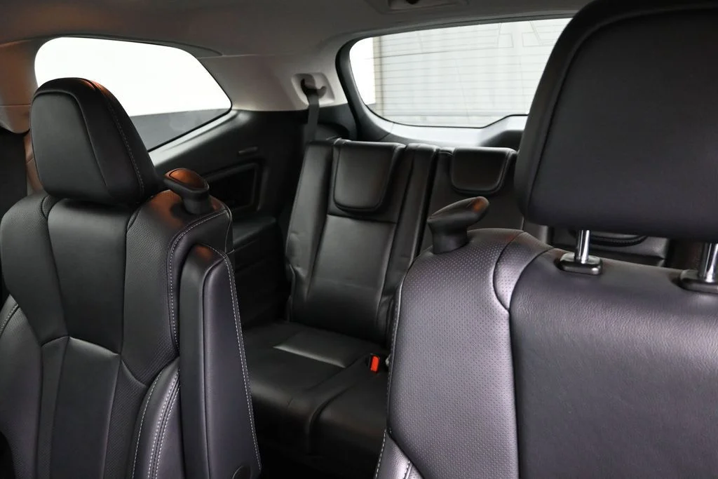 Used 2023 White Subaru Limited image 18