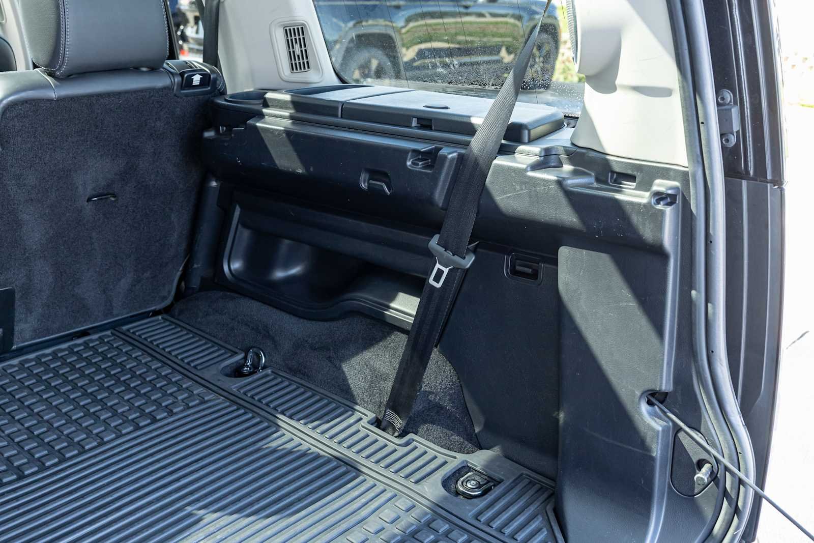 Used 2016 Santorini Black Metallic Land Rover HSE LUX Landmark Edition image 42