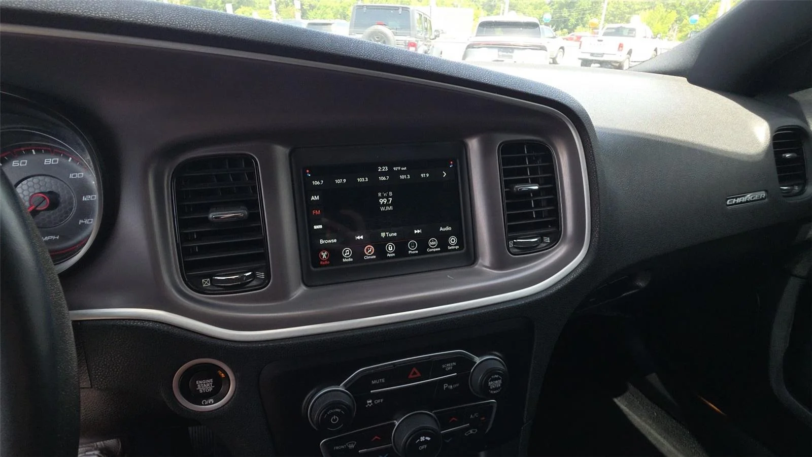 Used 2022 Granite Pearlcoat Dodge SXT image 22