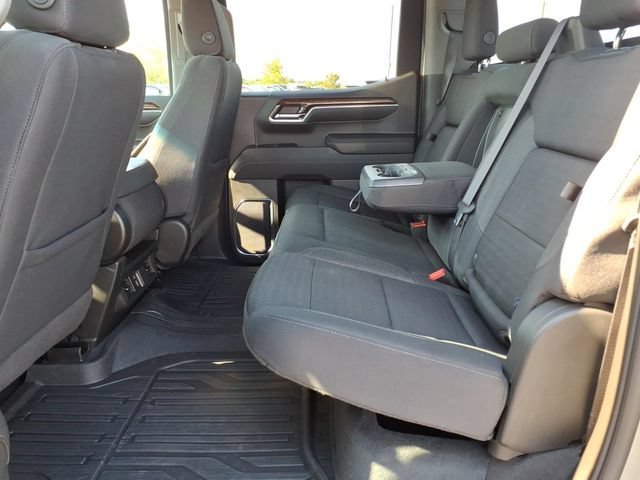 Used 2024 Sterling Metallic GMC Elevation image 18