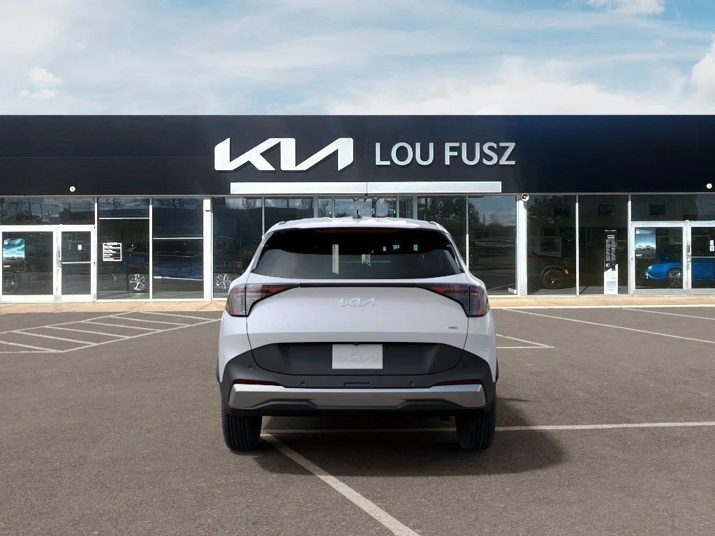 New 2026 Snow White Pearl Kia S image 5