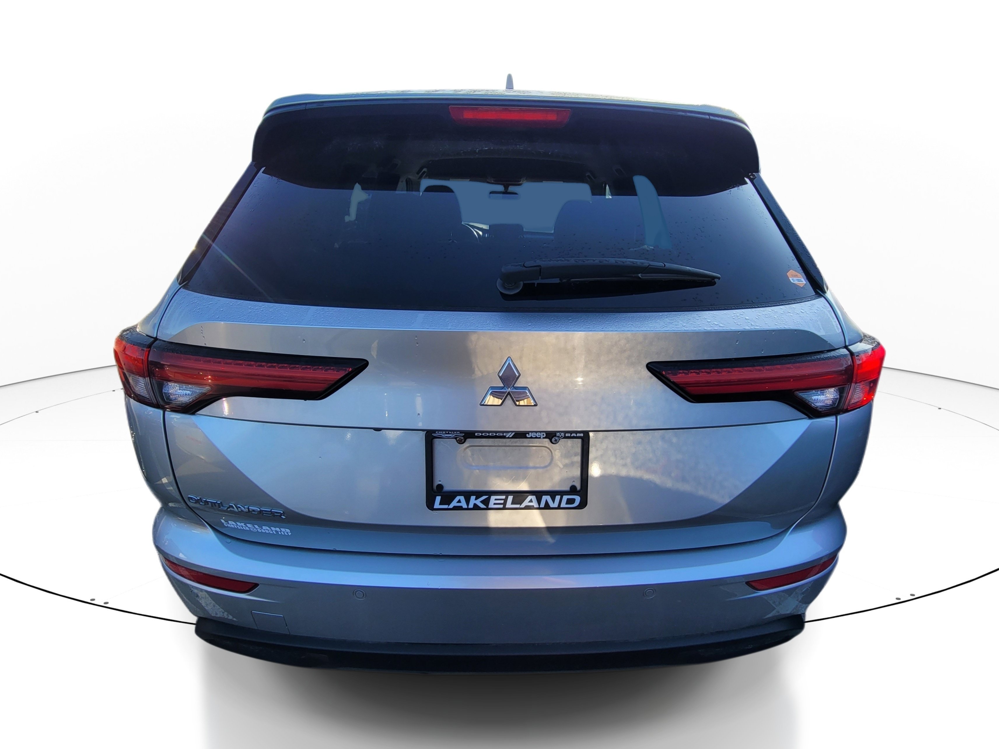 Used 2024  Mitsubishi ES image 5