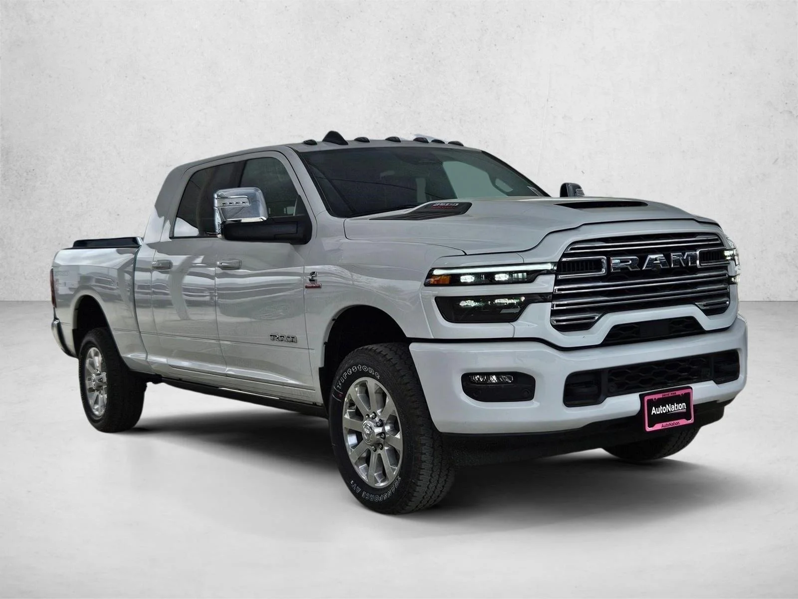 New 2026 Bright White Clear-Coat Exterior Paint RAM Laramie image 7