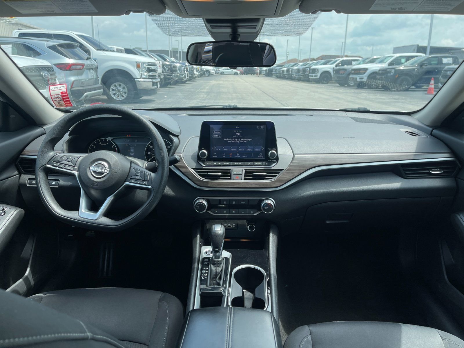 Used 2024 Silver Nissan 2.5 SV image 15