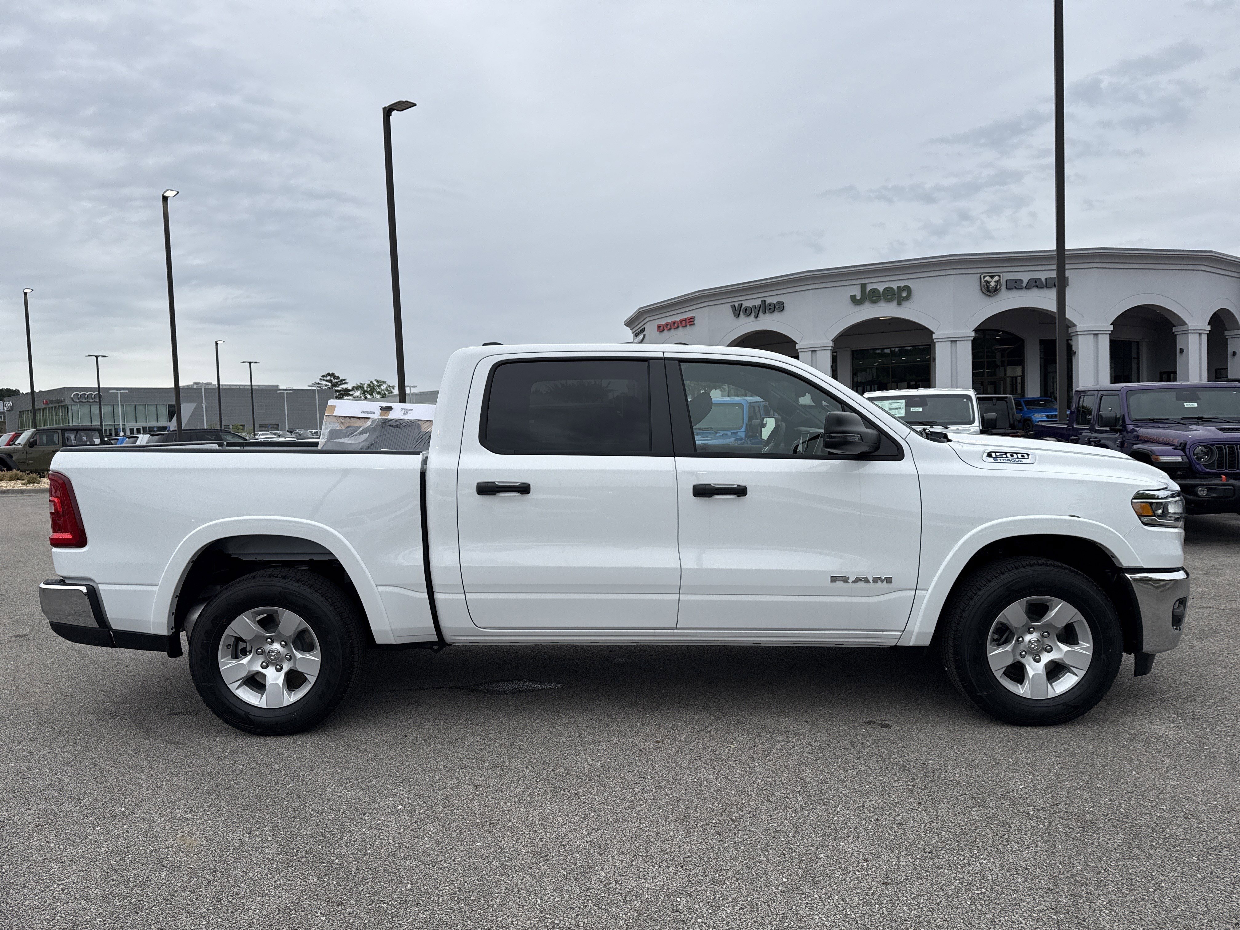 New 2026 Bright White Clearcoat RAM Big Horn/Lone Star image 8