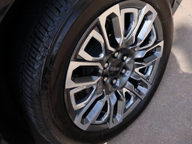 2024 GMC Yukon Denali Ultimate - Photo 44