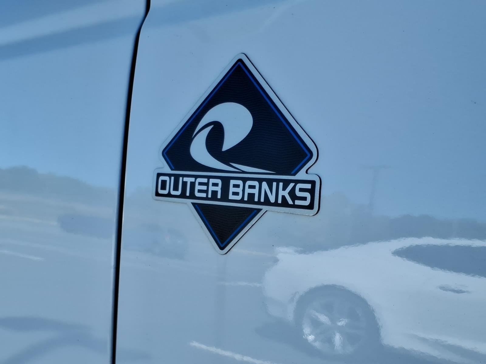 Used 2025 Oxford White Ford Outer Banks image 9