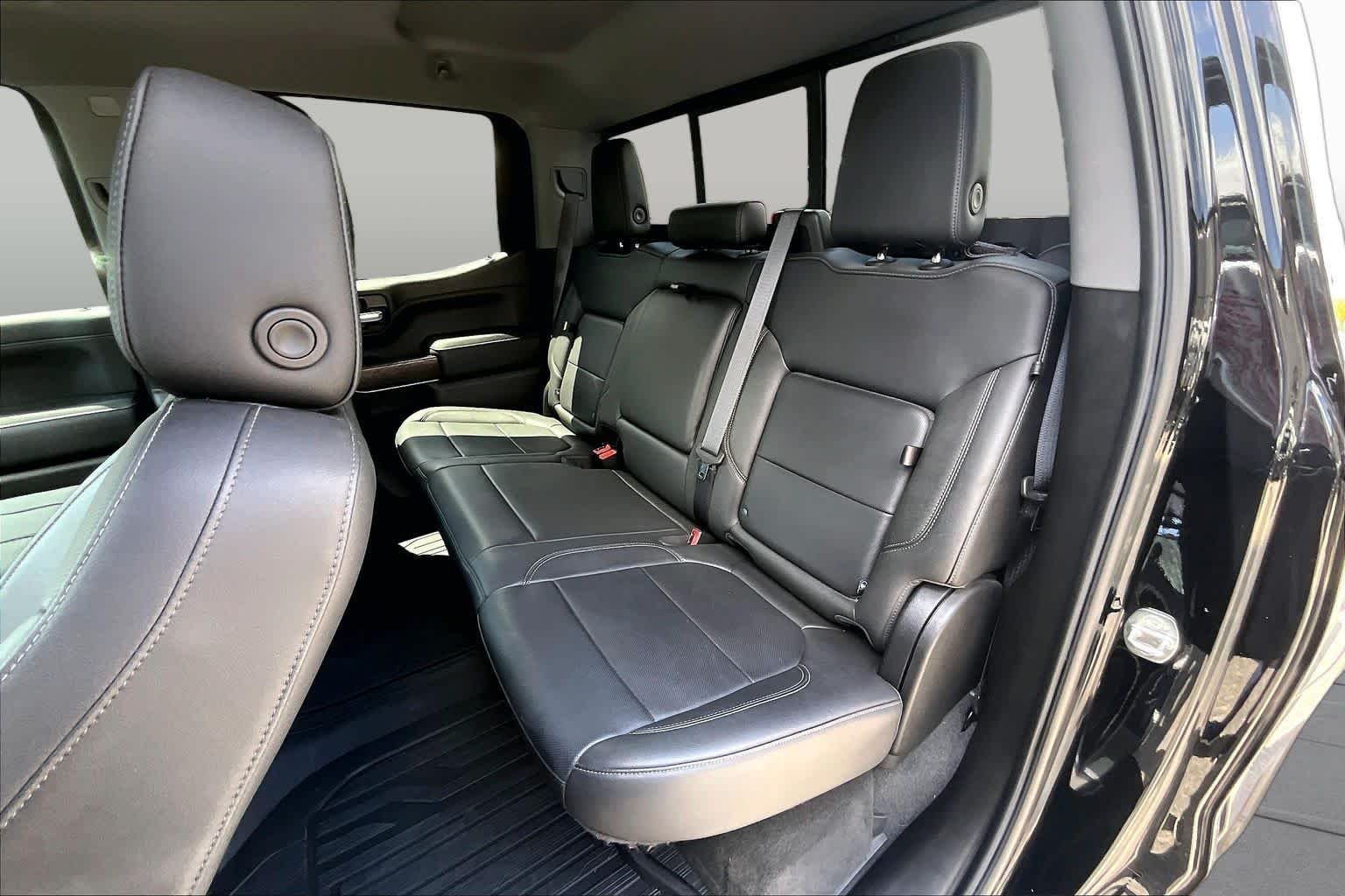 Used 2021 Onyx Black GMC SLT image 19
