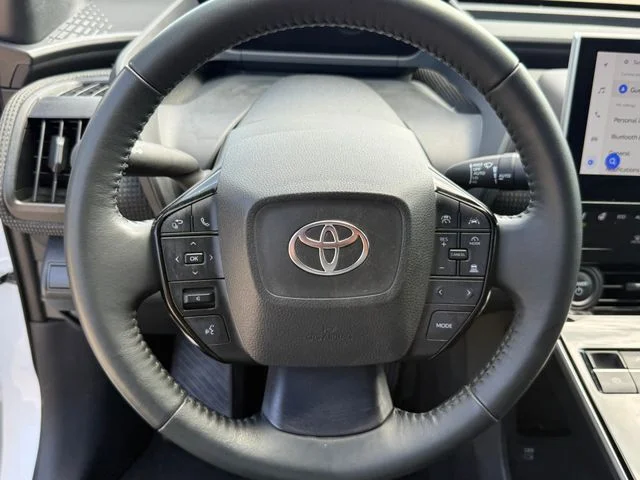 Certified Used 2024 WIND CHILL PEARL Toyota XLE image 13