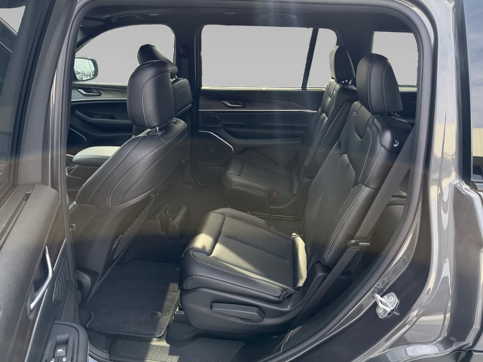 2025 Jeep Grand Cherokee L Limited - Photo 13