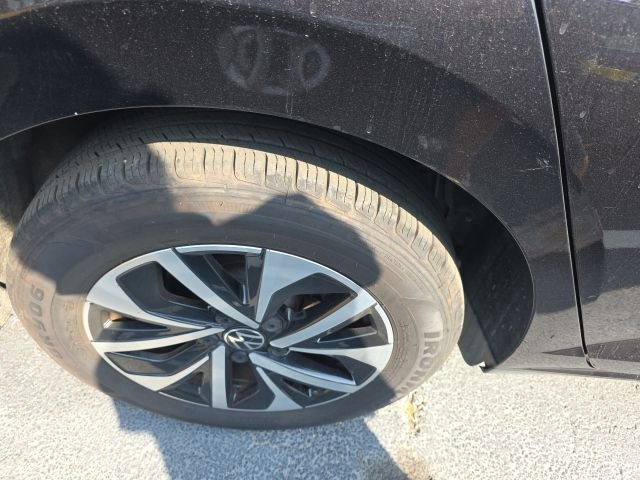 Used 2024  Volkswagen 1.5T S image 13