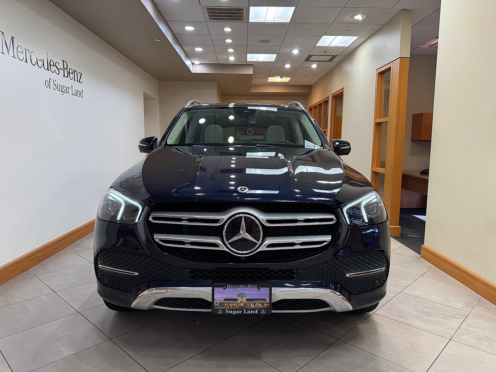 Certified Used 2022 Lunar Blue Metallic Mercedes-Benz 4MATIC® image 2