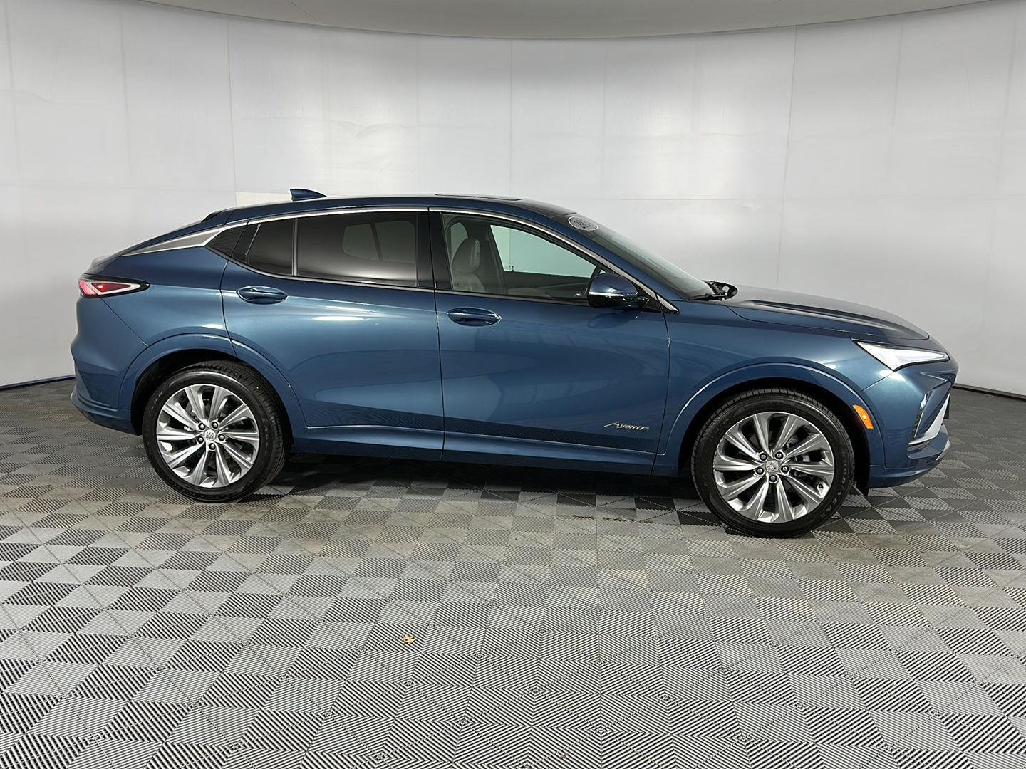 Used 2024 Ocean Blue Metallic Buick Avenir image 4
