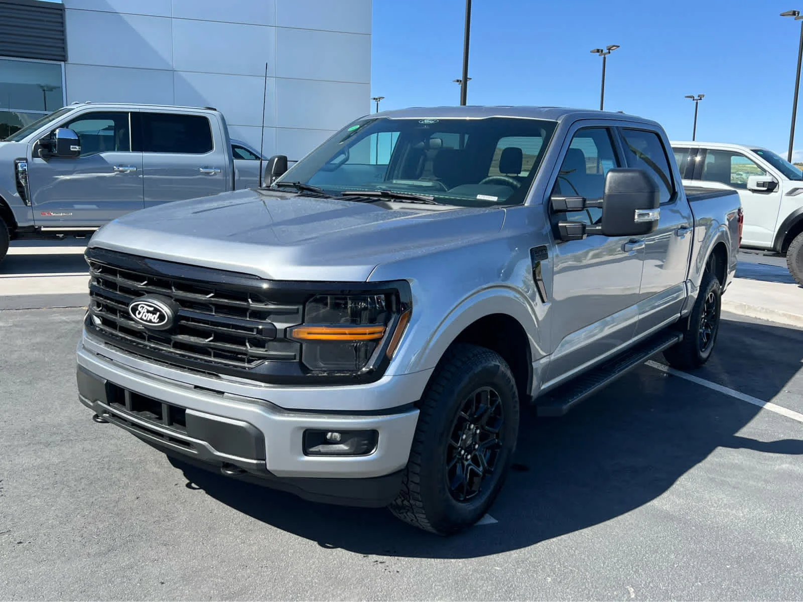 New 2026 Iconic Silver Metallic Ford XLT image 2