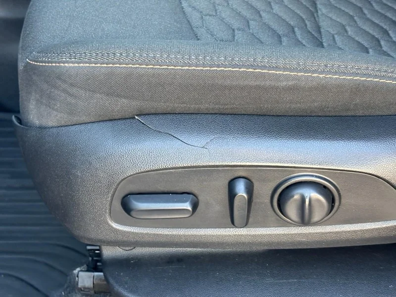 Used 2018 Pepperdust Metallic Chevrolet LT image 15