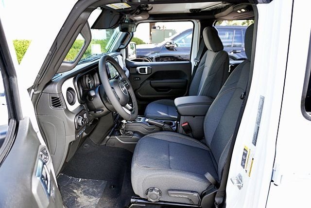 New 2025 Bright White Clear-Coat Exterior Paint Jeep Sport S 4xe image 20